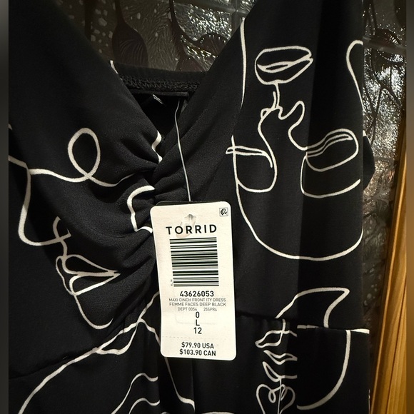 Torrid Black and White Abstract Maxi Dress Size 0 (12) - Picture 7 of 8
